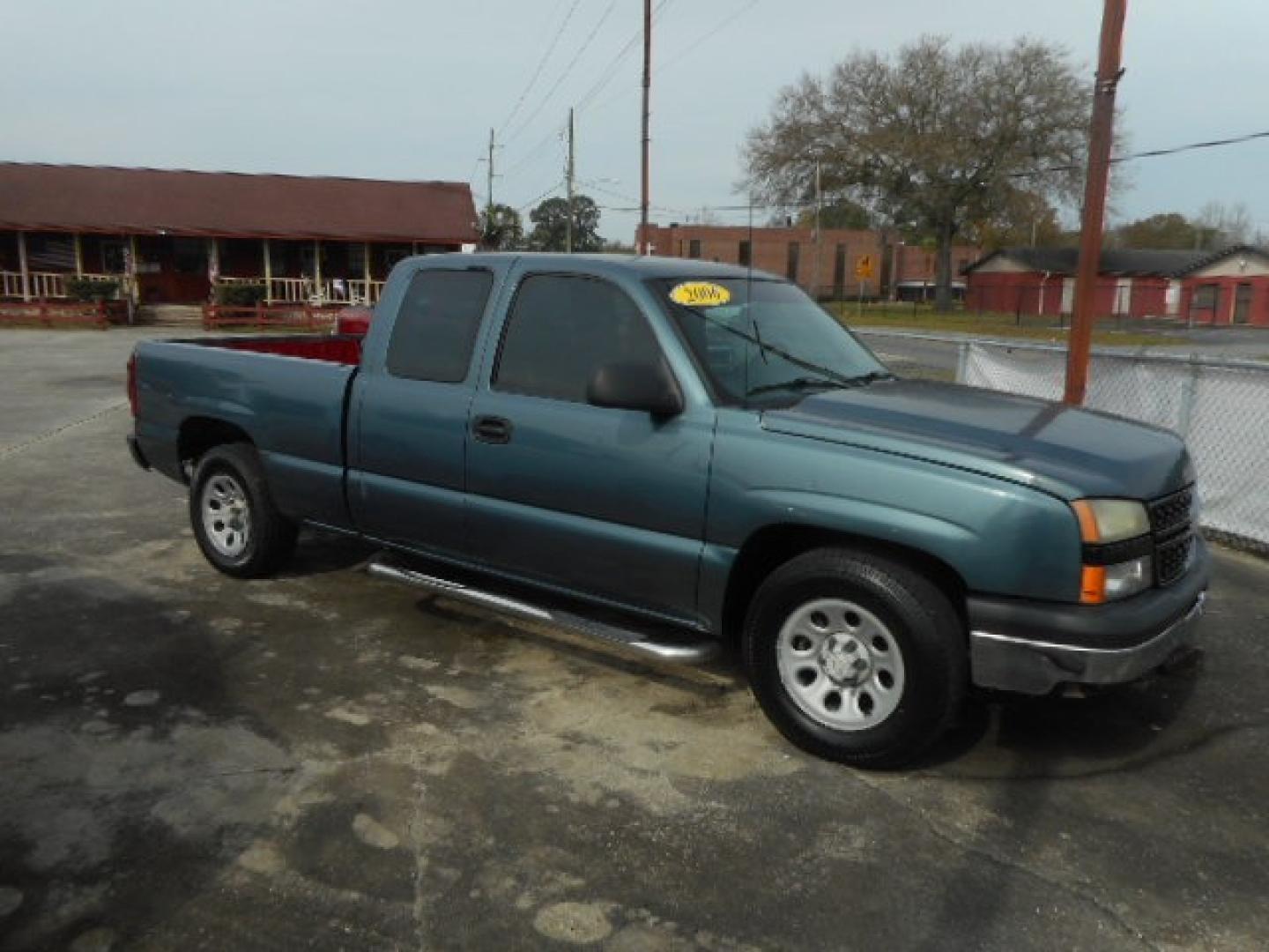 2006 TAN CHEVROLET SILVERADO BASE; LS; (1GCEC19X96Z) , located at 1200 Cassat Avenue, Jacksonville, FL, 32205, (904) 695-1885, 30.302404, -81.731033 - Photo#2